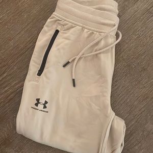 Under Armour Cream Jogger “like new” Size S